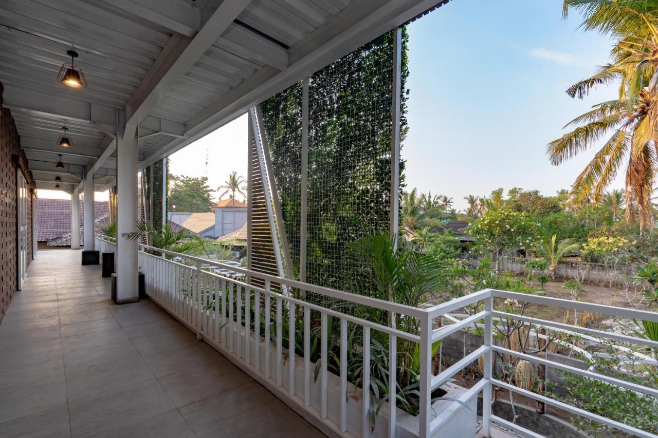 Good Cheer Hostel Nusa Lembongan  Exterior photo